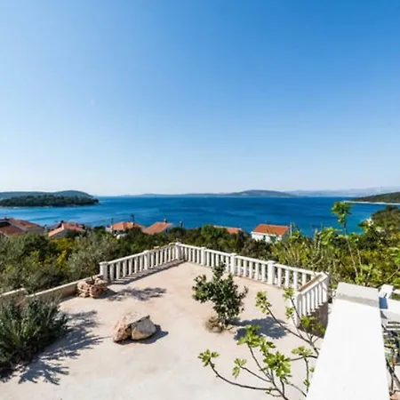 Villa Paradise Regained *